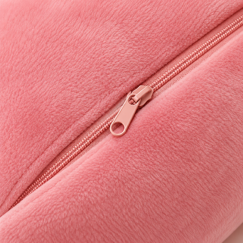 Pillow cover zipper detail